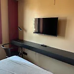 Oporto Coliving Circunvalacao 13228 게스트하우스 *