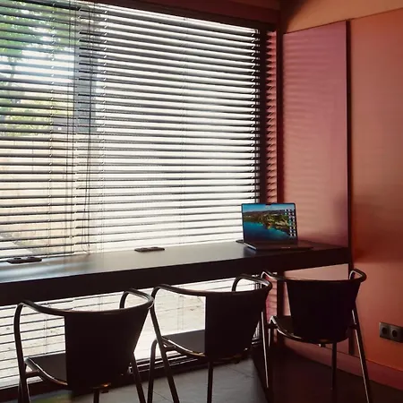 Oporto Coliving Circunvalacao 13228 *