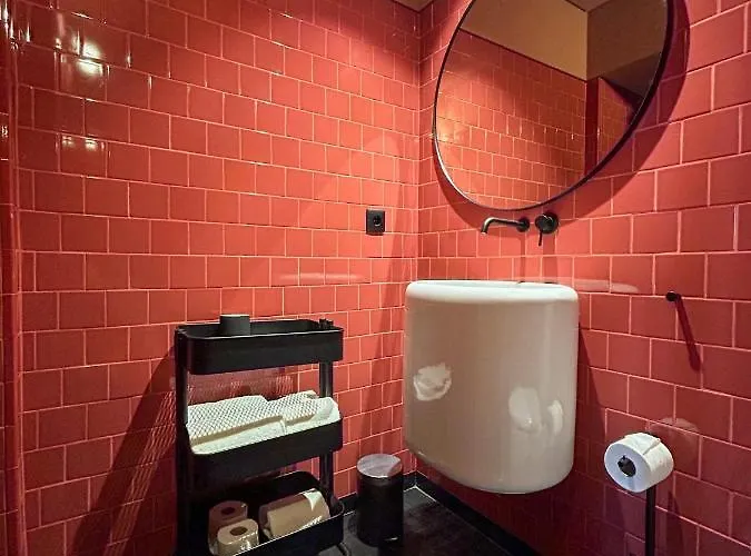 Oporto Coliving Circunvalacao 13228 *