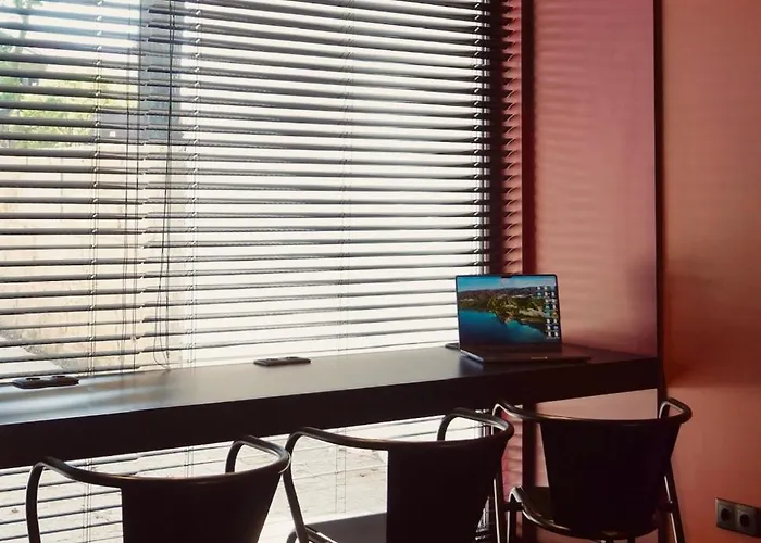 Oporto Coliving Circunvalacao 13228 *